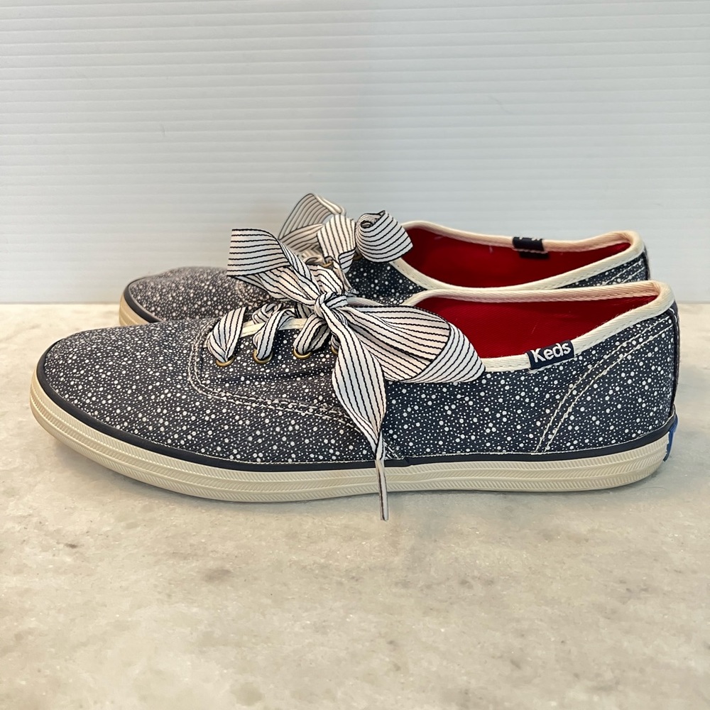 LIMITED EDITION TAYLOR SWIFT RED ERA KEDS